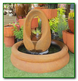 sculpture-oval--pond
